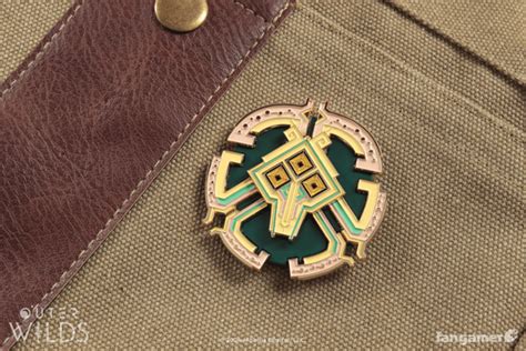 Fangamer adds 'Nomai Mask Pin' to Outer Wilds merch collection | GoNintendo