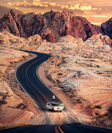 Valle del Fuego explora el parque estatal más antiguo de Nevada