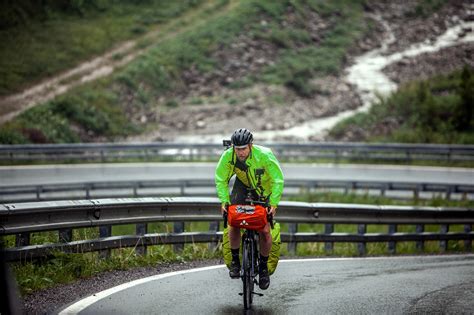 Wouter Deboot rijdt ‘Met de wind mee’: ‘In Vlaanderen moet ik altijd ...