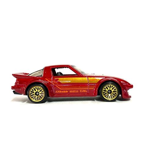 Метална кола Hot Wheels Mazda RX червена eMAG bg