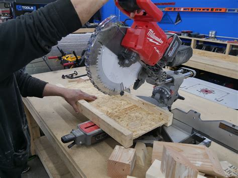 Milwaukee 12 Cordless Miter Saw Review Tools In Action