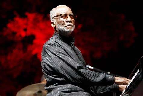 Bild Zu Der Jazz Pianist Ahmad Jamal Feiert Seinen Geburtstag