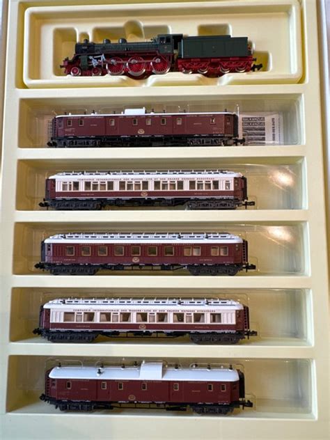 Minitrix N Train Set Orient Express With Steam Locomotive S