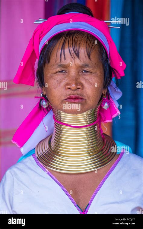 Kayan people hi-res stock photography and images - Alamy