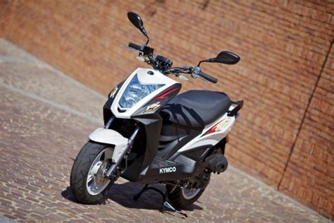 Album Photo Kymco Agility 50 Naked Renouvo Nouveau Avec Brio Autonews