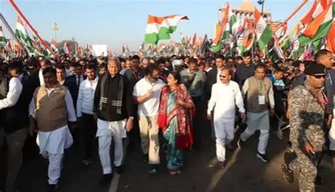 Why Did Rahul Gandhi Stay Away From Rajasthan राजस्थान में सभाओं के मामले में मोदी रहे अव्वल