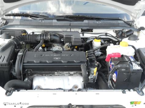 2000 Daewoo Nubira CDX Wagon 2.0 Liter DOHC 16-Valve 4 Cylinder Engine Photo #29902336 ...