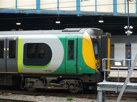 London Midland Class 350 Desiro 350123 Waits At Birmingham Flickr