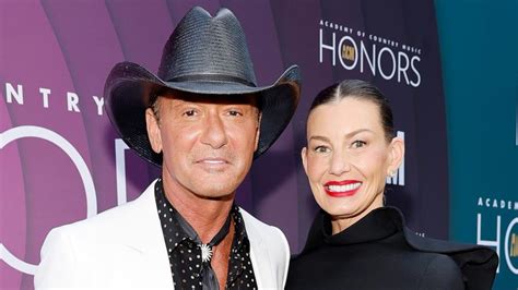 Tim Mcgraw Celebrates New Years Eve With Throwback Photo Of Him And