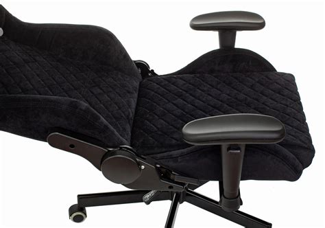 Кресло игровое KNIGHT OUTRIDER LTD - 13 Стульев