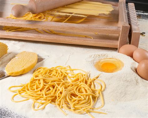 Pasta Alla Chitarra Nudeln Mit Musik Andronaco