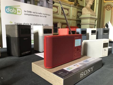 Auvergne Rhône Alpes DAB la radio fait sa révolution numérique