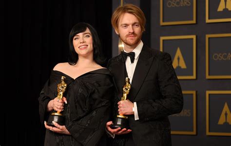 Billie Eilish and Finneas win their first Oscar for ‘No Time To Die’