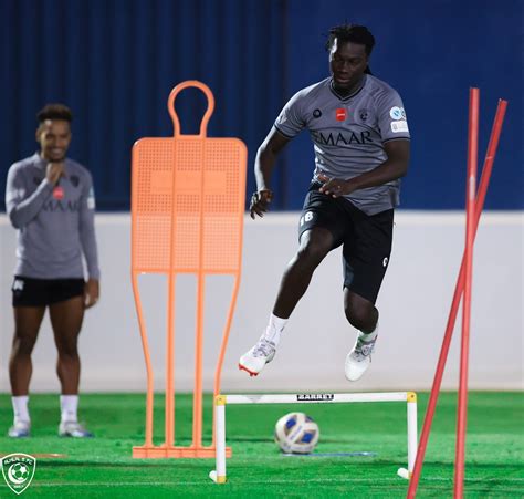 الكوري هيون يدعم أوراق الهلال قبل موقعة بوهانج في النهائي الآسيوي