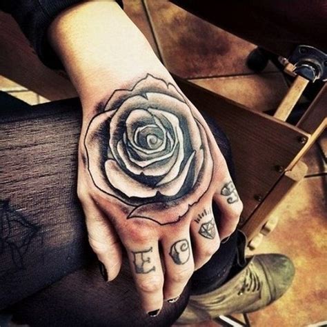 Tatuajes De Rosas Negras En Manossignificado Y Ideas Para