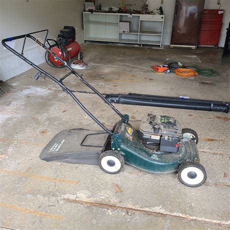 J K Estate Sales Auctions Craftsman 6 0HP Gold 20 Lawn Mower