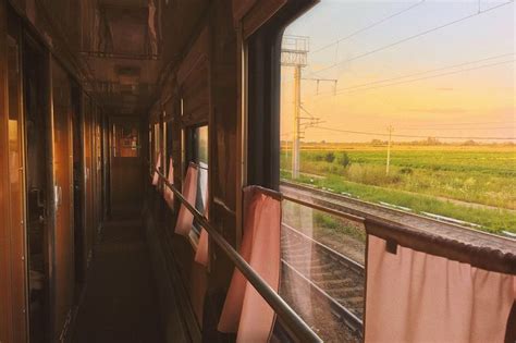 train travel | Поездка на поезде, Путешествие на поезде, Путешествия