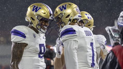 AP Top 25 UW Huskies Finally Convince Voters They Re CFP Material