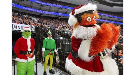 What is Philadelphia Flyers mascot Gritty salary?