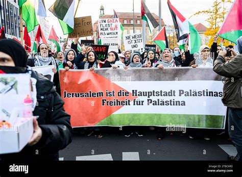 Pro Pal Stinensische Demo En Berl N Ca Menschen Nahmen Am