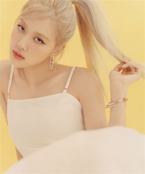 Photoshoot Blackpink Rosé For Vogue Australia April 2021 Hallyu