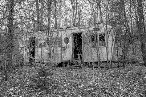 Abandoned Trailer Photograph By Mark Martins