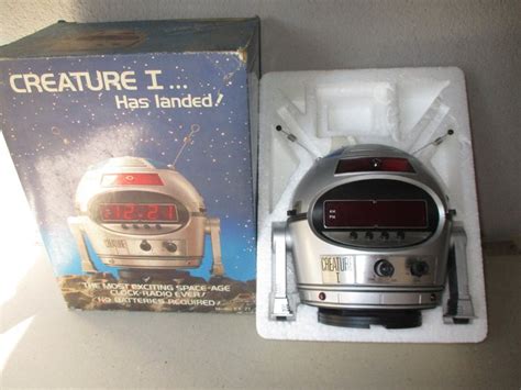 Creature Has Landed Robot Clock Radio Unusual Catawiki