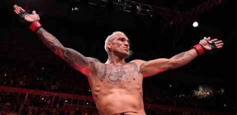 Charles Do Bronx Ao Vivo - Assistir Max Holloway x Charles do Bronx ao vivo pelo UFC 326: veja o ...