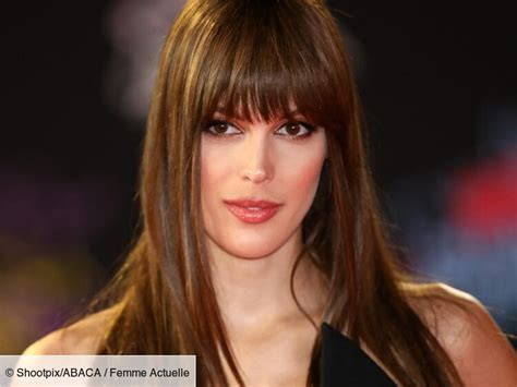 Iris Mittenaere en bikini sur un yacht elle électrise ses fans Femme Actuelle Le MAG