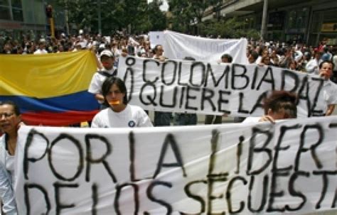 Des Millions De Colombiens Manifestent Contre Les Prises D Otages Le