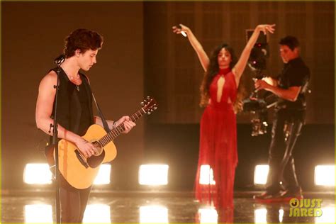 Shawn Mendes Camila Cabello Heat Up AMAs 2019 With Senorita