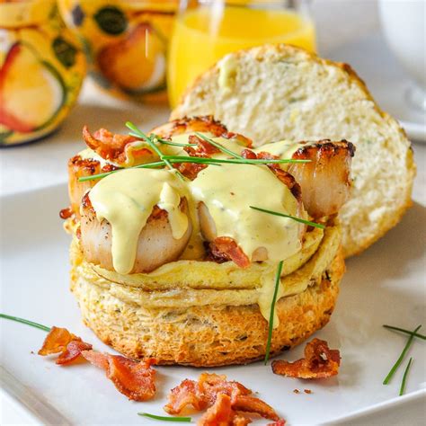 Scallops Benedict With Brown Butter Hollandaise Recipe Recipes Breakfast Brunch Recipes