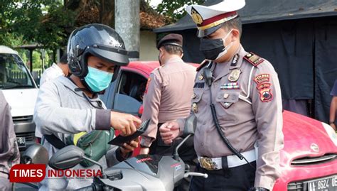 Ppkm Darurat Pekerja Sektor Esensial Dan Kritikal Dibolehkan Melintas