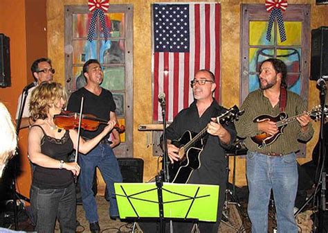 Contact NAKED TO THE WORLD