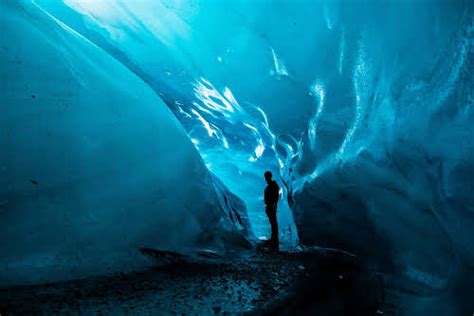 Top Iceland Winter Activities: A Bucket List of Outdoor Adventures - Ze ...