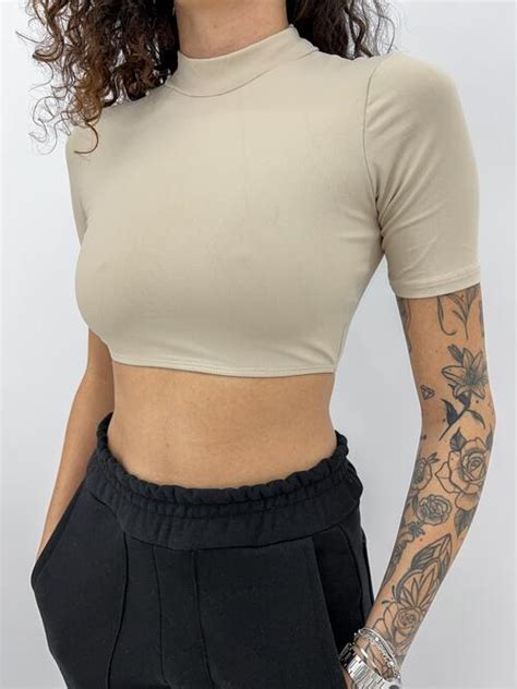 Comprar top yas nude Chad lú Store