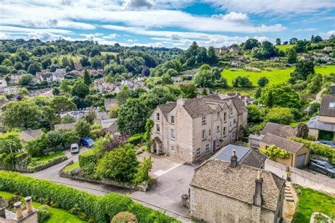 Chestnut Hill Nailsworth Stroud Gl6 2 Bedroom Flat For Sale