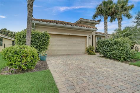 Caslotti Way Cape Coral Fl Showingtime Listing Media