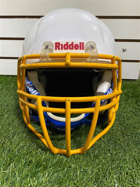 Riddell speed size large adult 2022 | SidelineSwap