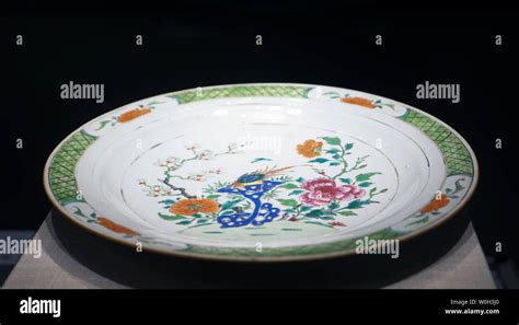 Ming Dynasty Pottery High Resolution Stock Photography and Images - Alamy