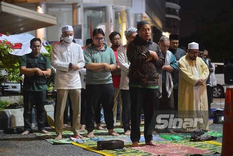 Khemah Peserta Piket Kepung Demi Palestin Boleh Didirikan Semula