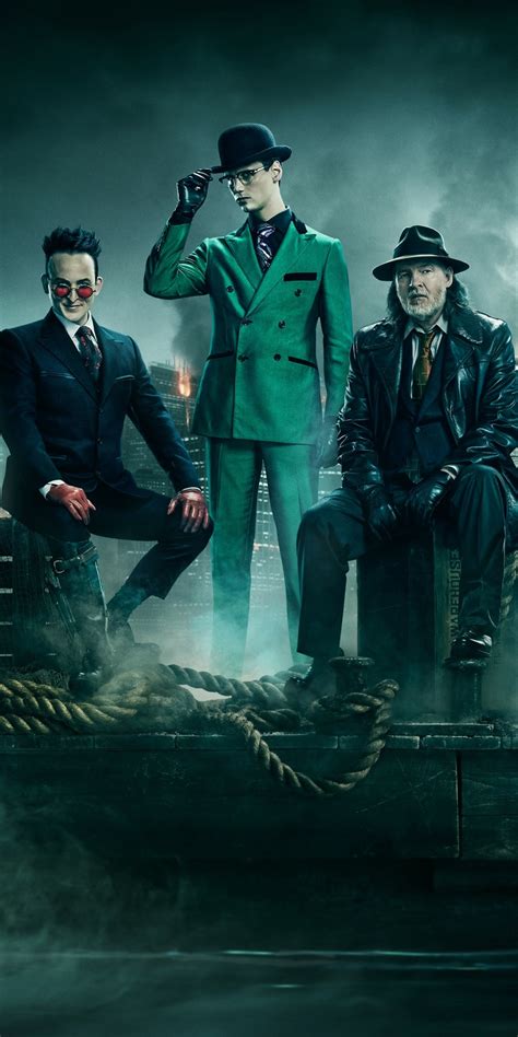 TV Show Gotham, Cory Michael Smith, Robin Lord Taylor, Donal Logue ...