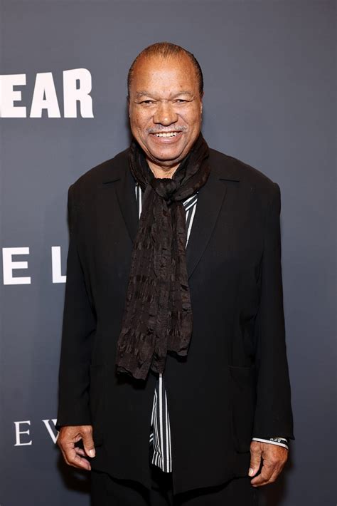 Billy Dee Williams Responds To Gay Rumors With Genderfluid Response