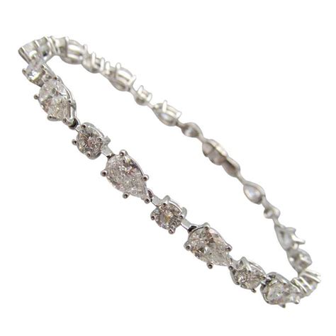 GRAFF Diamond Bracelet at 1stDibs | graff bracelet