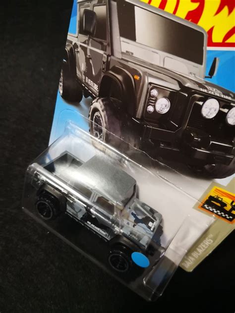 Hot Wheels Land Rover Defender Double Cab Grey Hobbies Toys