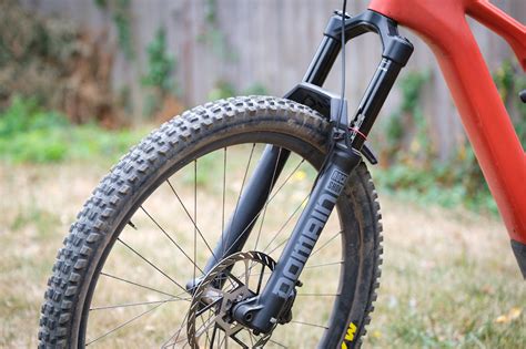 期間限定お試し価格 TREND-STORERockShox Domain RC Suspension Fork 29" 150mm ...