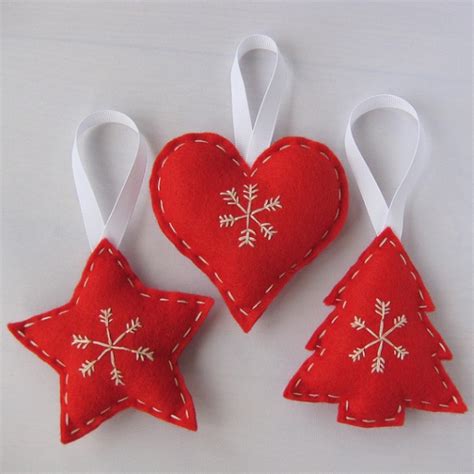 Cute Homemade Felt Christmas Ornament Crafts To Trim The Tree