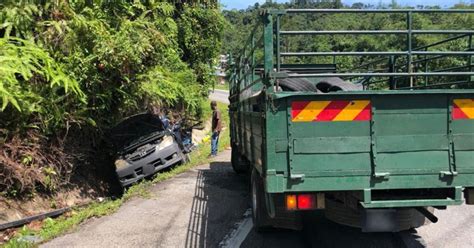 Two Killed Three Hurt In Car Lorry Collision New Straits Times