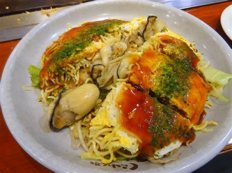 Miss Mochis Adventures Hiroshima Style Okonomiyaki 広島風お好み焼き