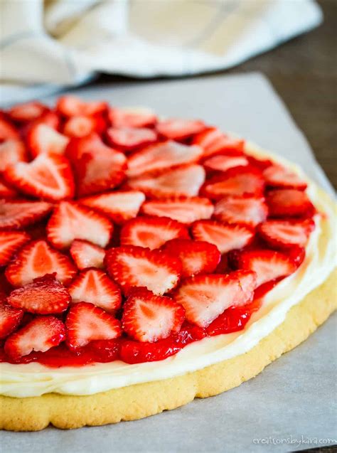 Strawberry Cheesecake Fruit Pizza Creations By Kara